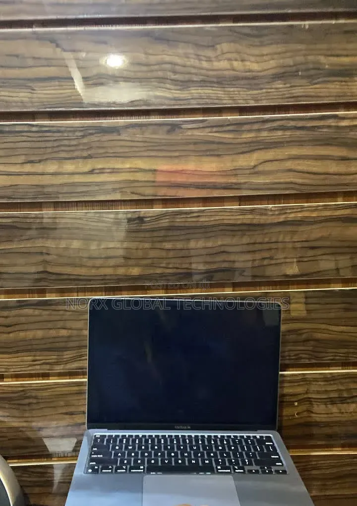 Laptop Apple MacBook Air 2020 8GB Apple M1 SSD 256GB