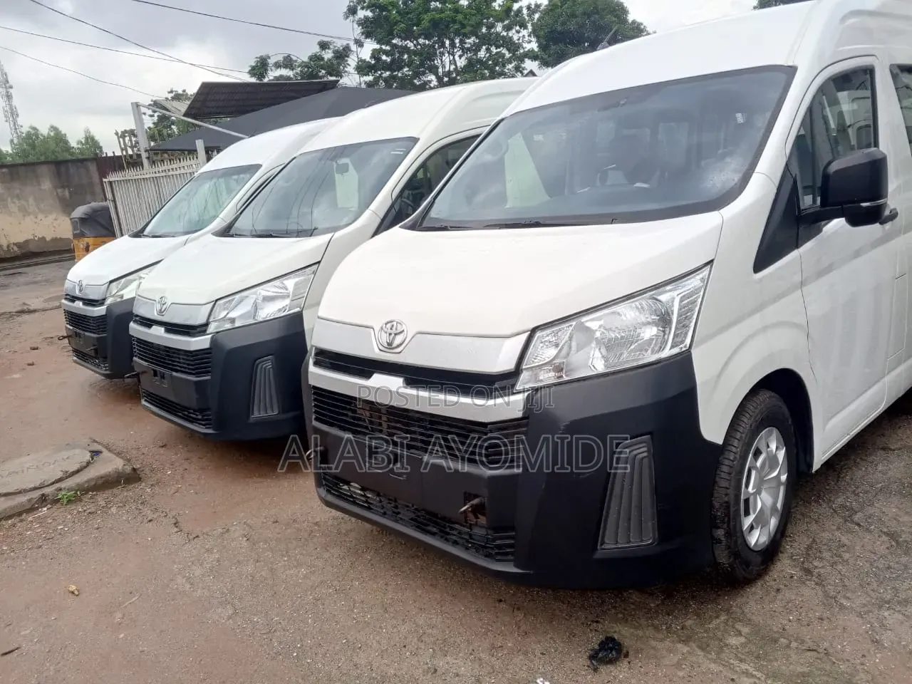 Toyota HiAce 2021 White