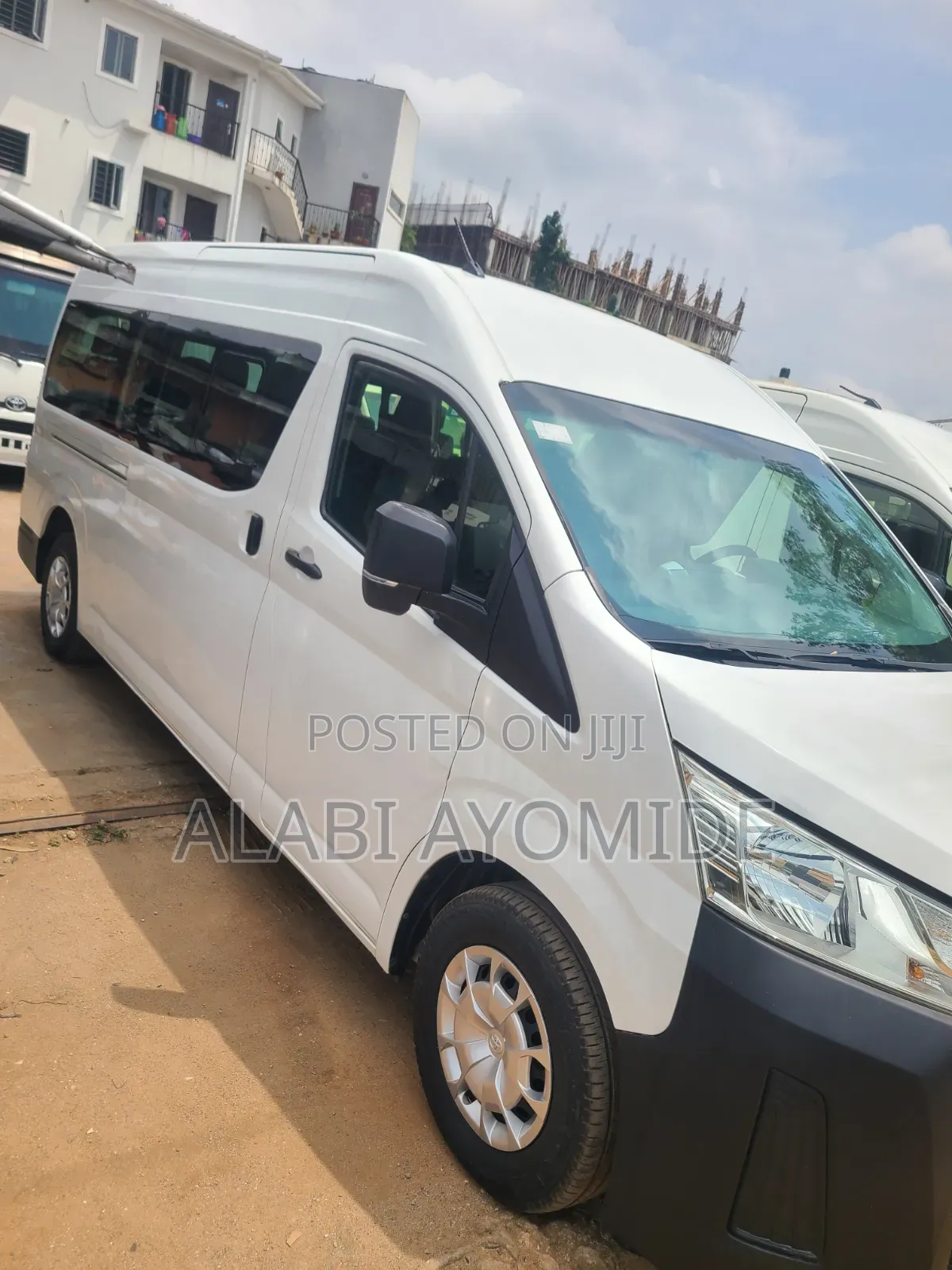 Toyota HiAce 2021 White