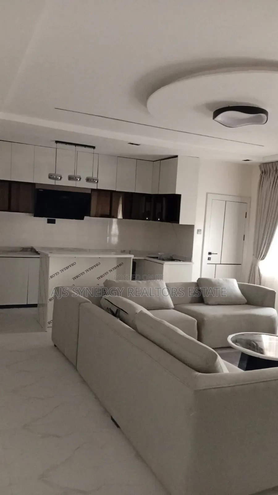 Furnished 2bdrm Apartment in Lekki Phase 1 for sale