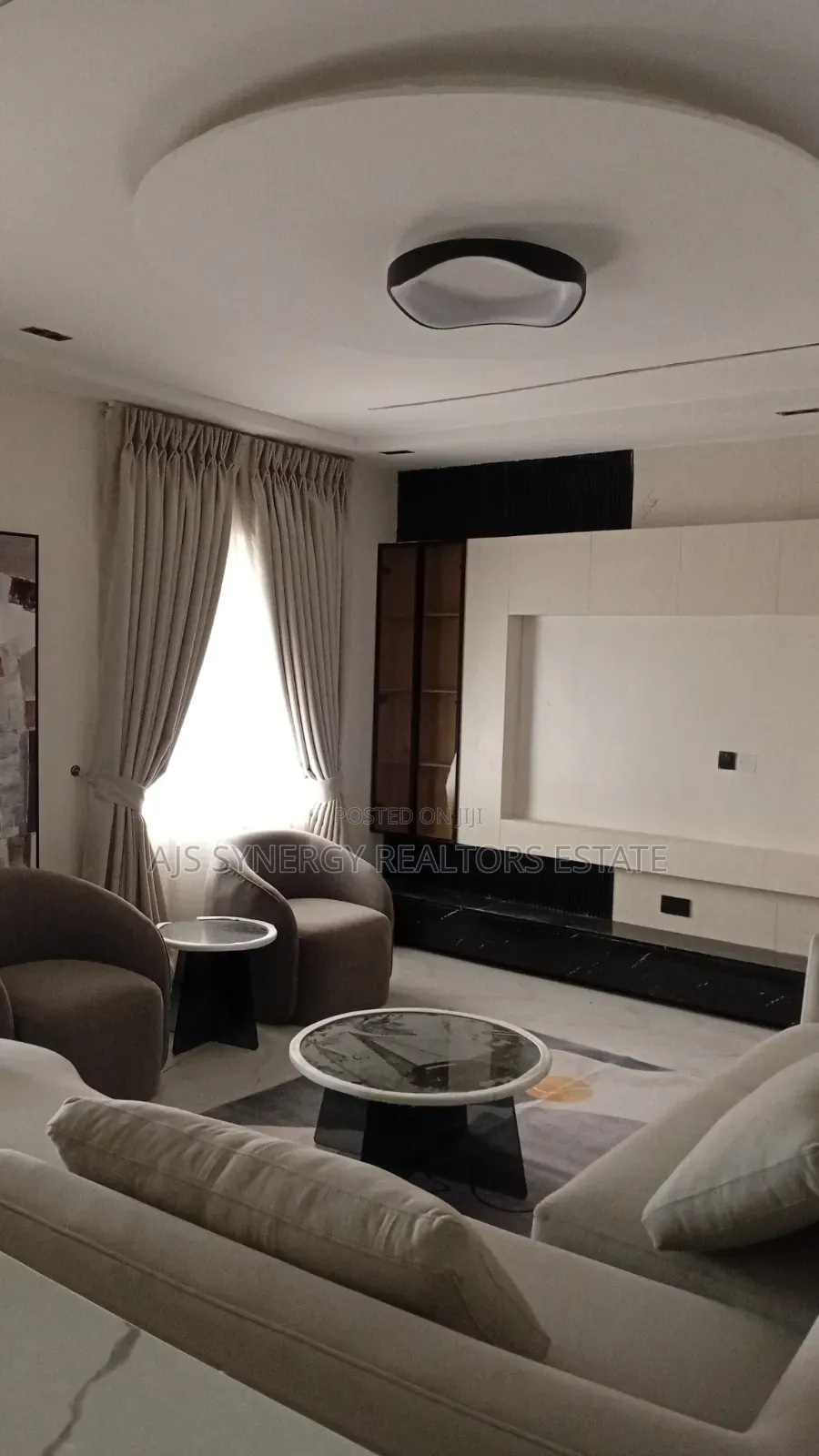 Furnished 2bdrm Apartment in Lekki Phase 1 for sale