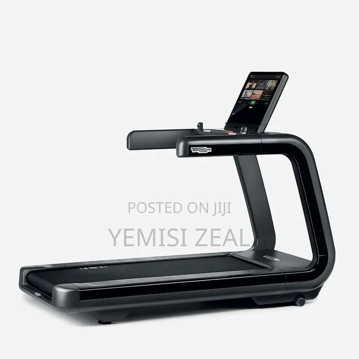 Standard 6hp Cardio Fitness Treadmill With Free Delivery and Gloves
