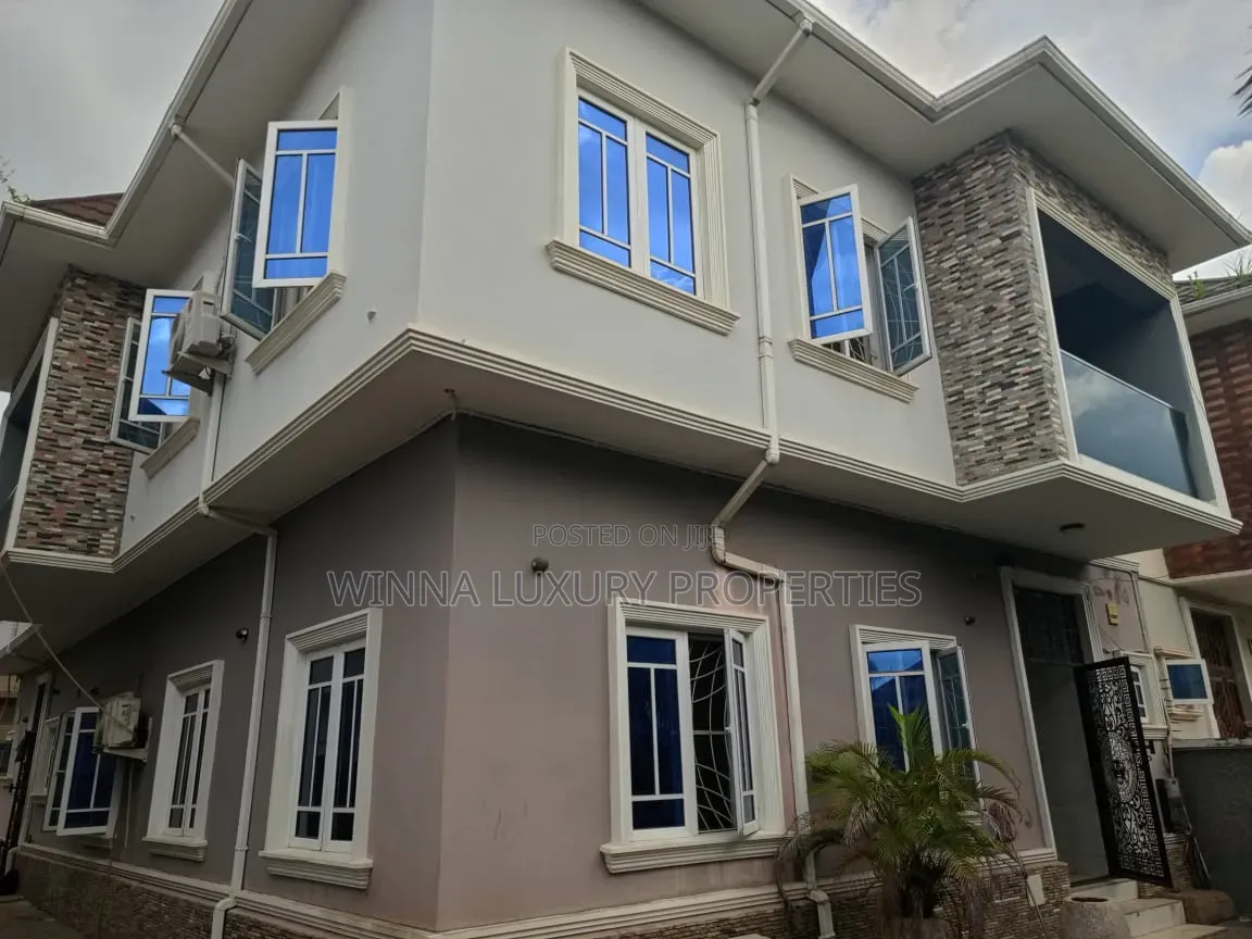 5bdrm Duplex in Julex Estate, Lugbe District for rent