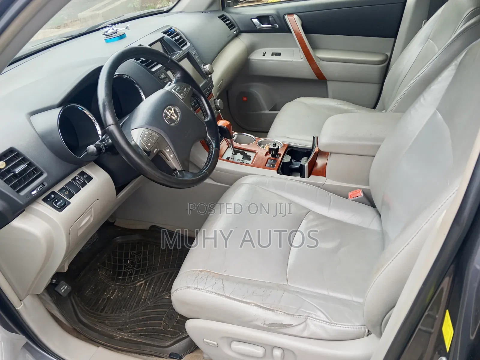 Toyota Highlander Limited 3.5l 4WD 2013 Gray