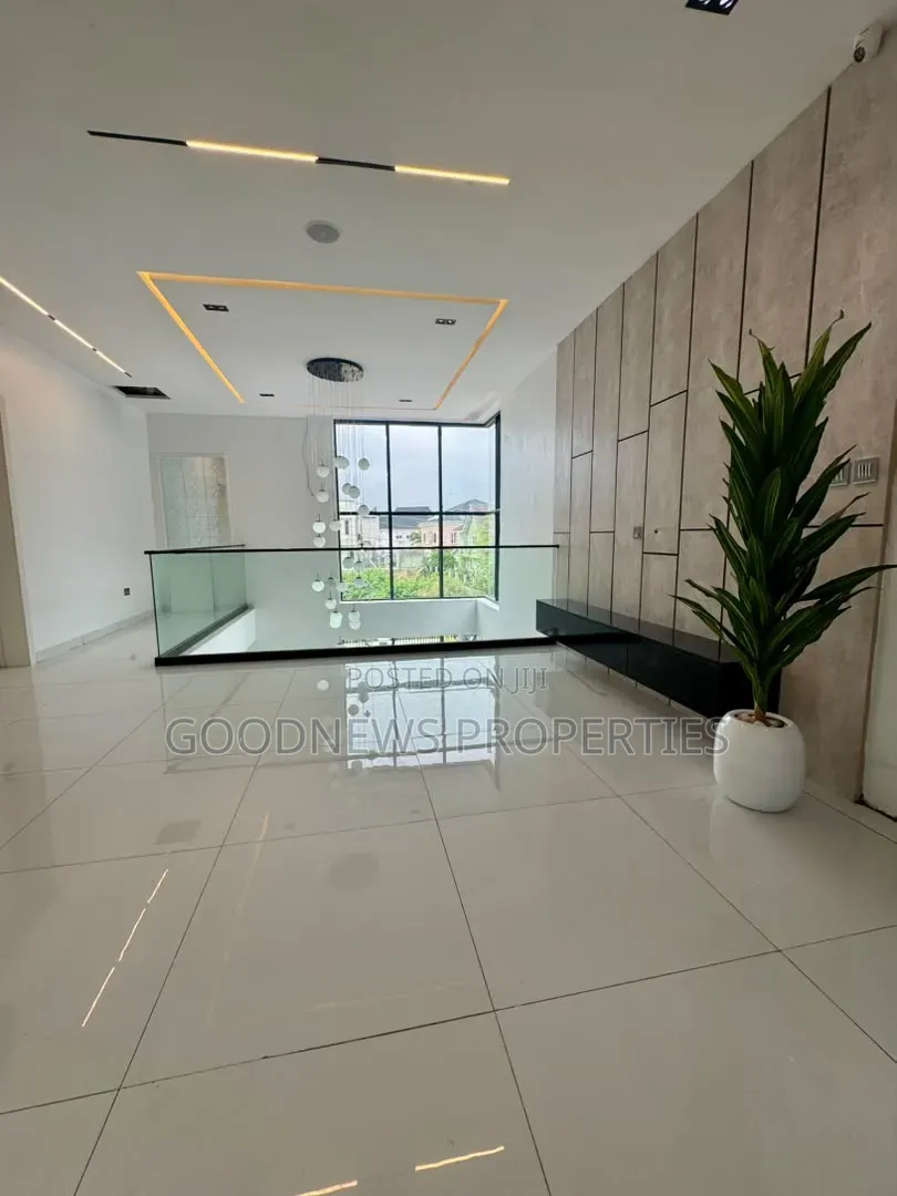 4bdrm Duplex in Sangotedo Lagos for sale