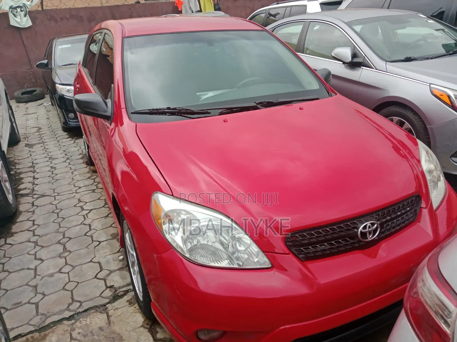 Toyota Matrix XR Hatchback FWD (1.8L 4cyl 4A) 2007 Red