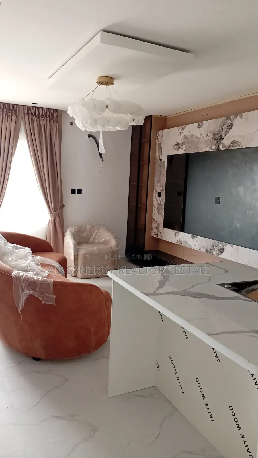 Furnished 2bdrm Maisonette in Lekki Phase 1 for sale