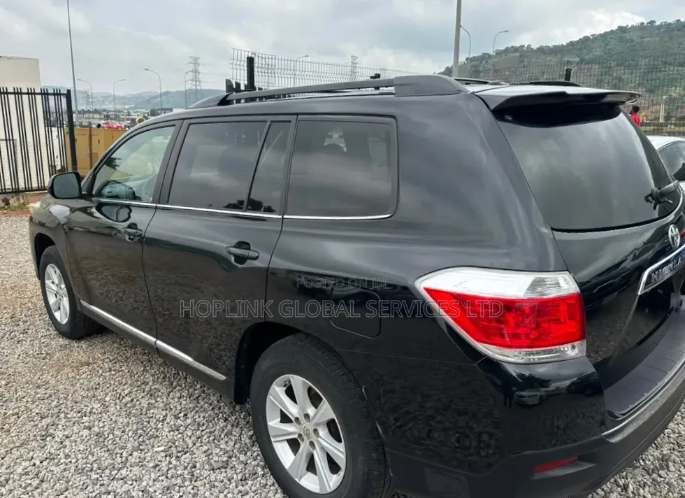 Toyota Highlander 2012 Black