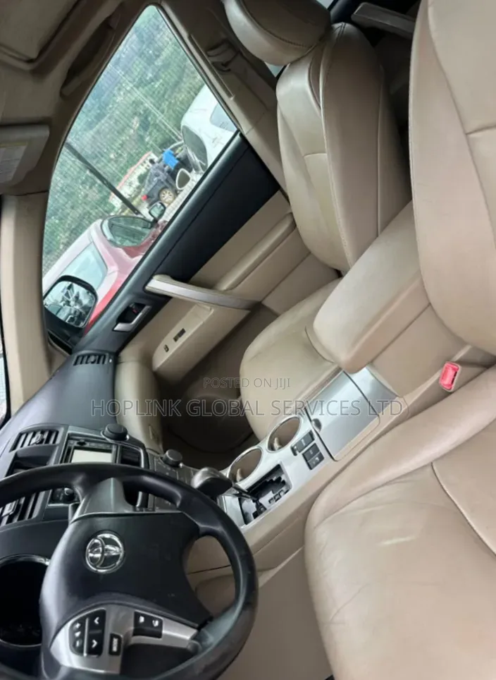 Toyota Highlander 2012 Black