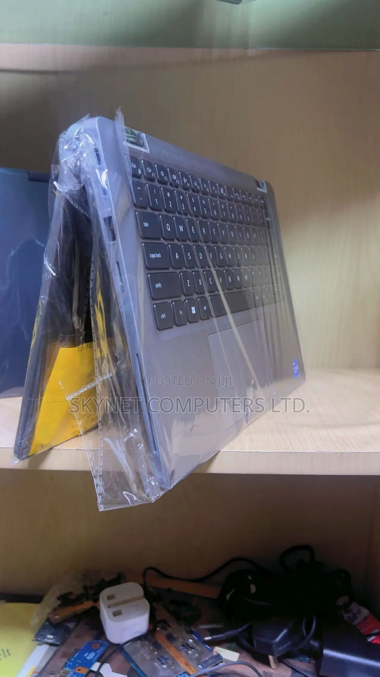 Laptop Dell Latitude 5320 2-in-1 16GB Intel Core i5 SSD 256GB