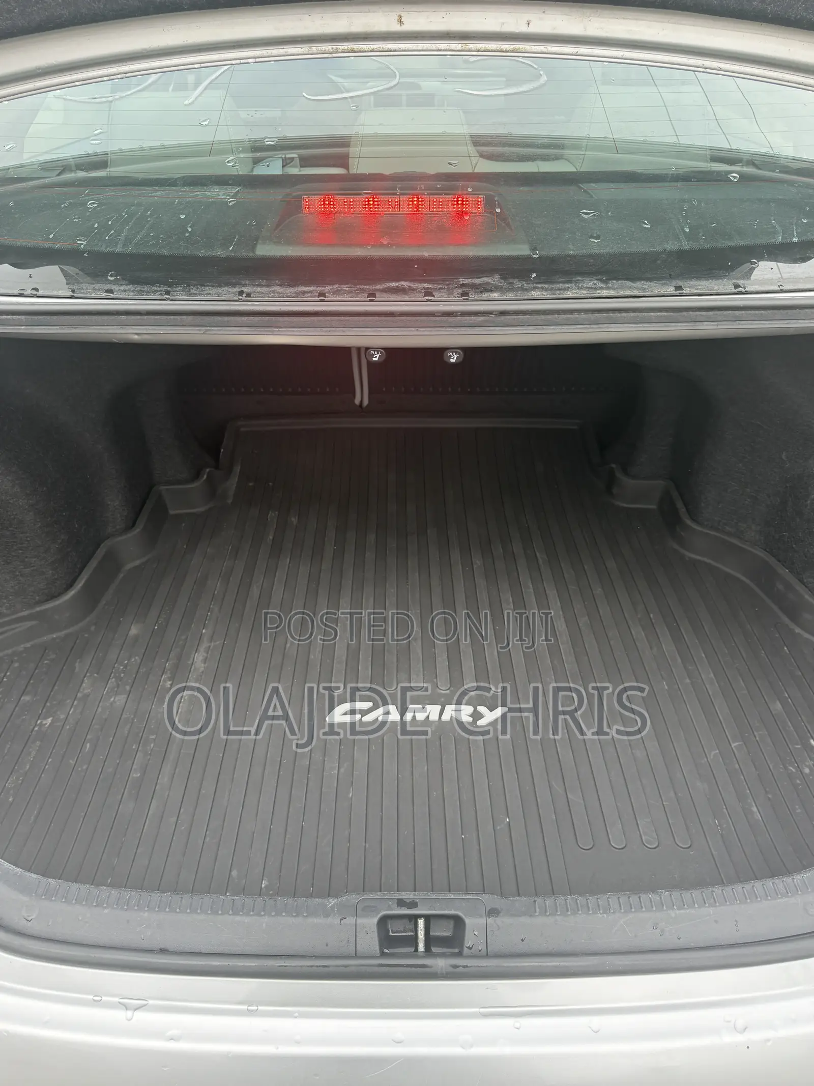 Toyota Camry XLE 4dr Sedan (2.5L 4cyl 6A) 2012 Silver