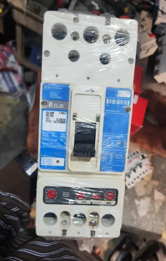 250Amps 3-Pole Industrial Circuit Breaker