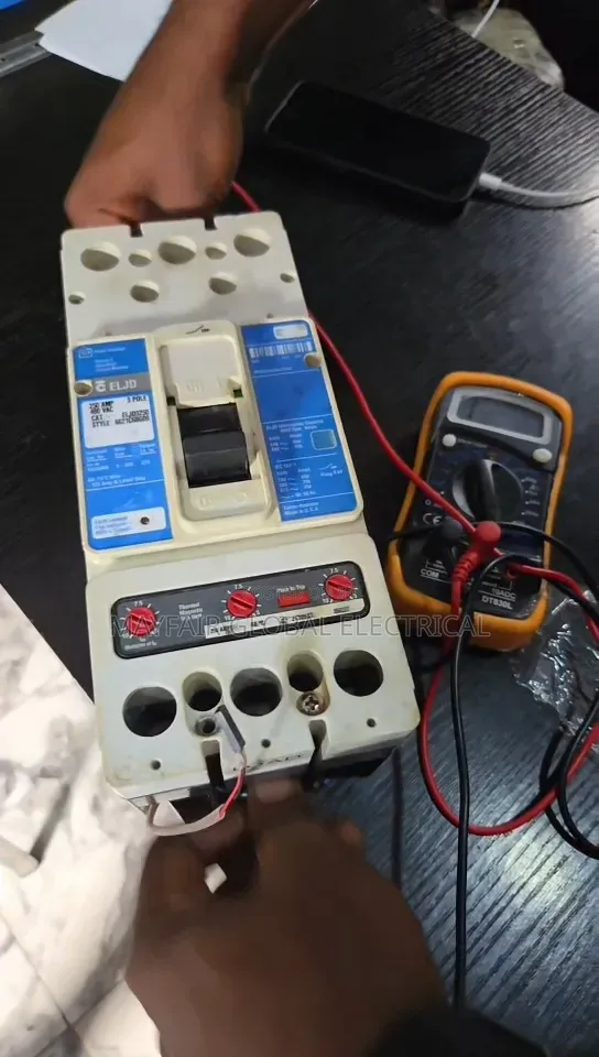 250Amps 3-Pole Industrial Circuit Breaker