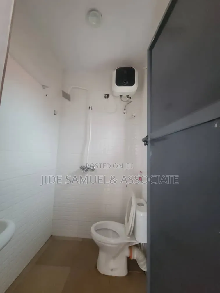 Furnished 2bdrm Block of Flats in Ayobo for rent