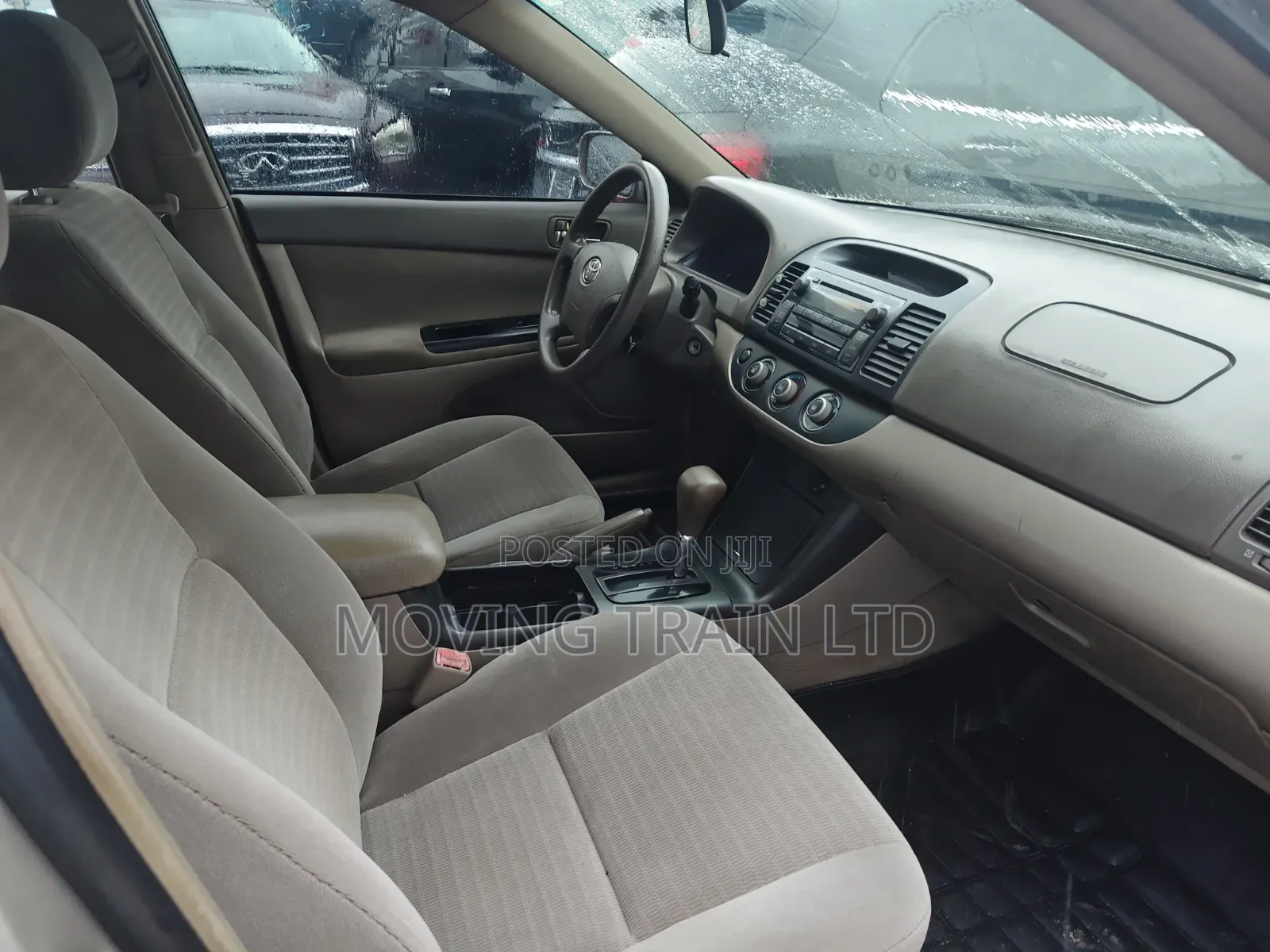 Toyota Camry LE 4dr Sedan (2.4L 4cyl 5A) 2005 Gold