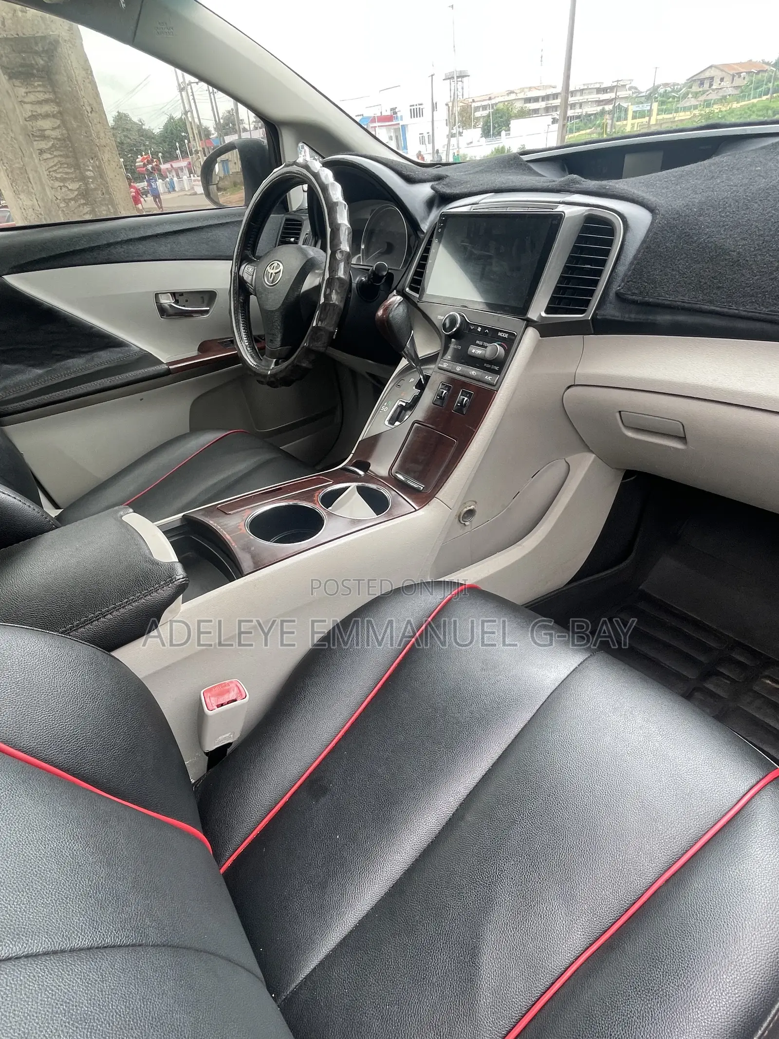 Toyota Venza 2010 White