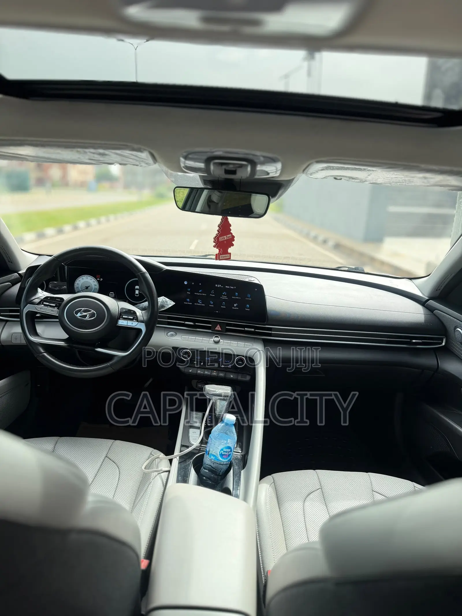 Hyundai Elantra Limited 2023 Gray