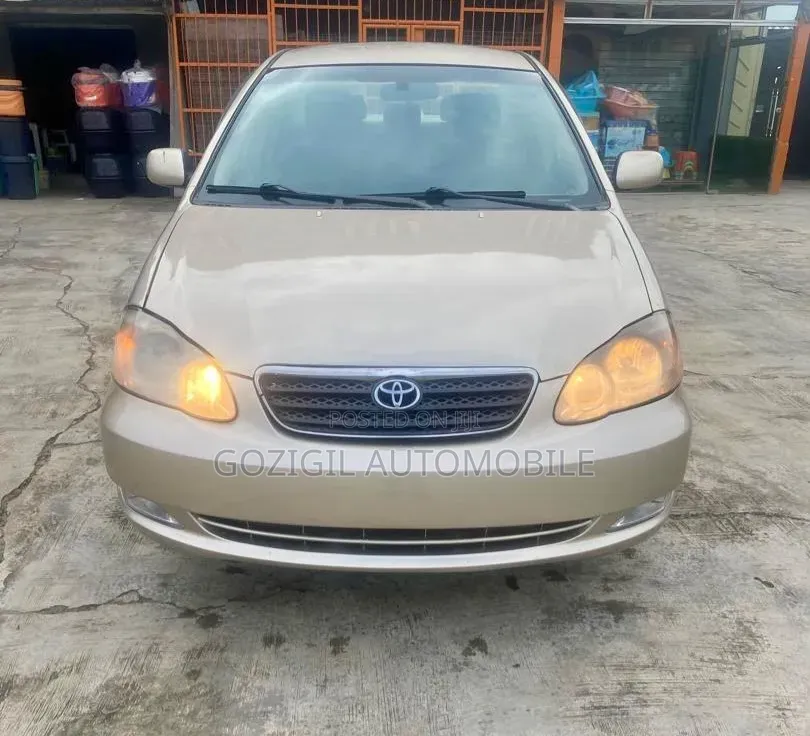 Toyota Corolla 2007 Gold