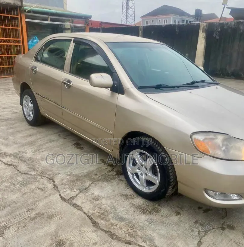 Toyota Corolla 2007 Gold
