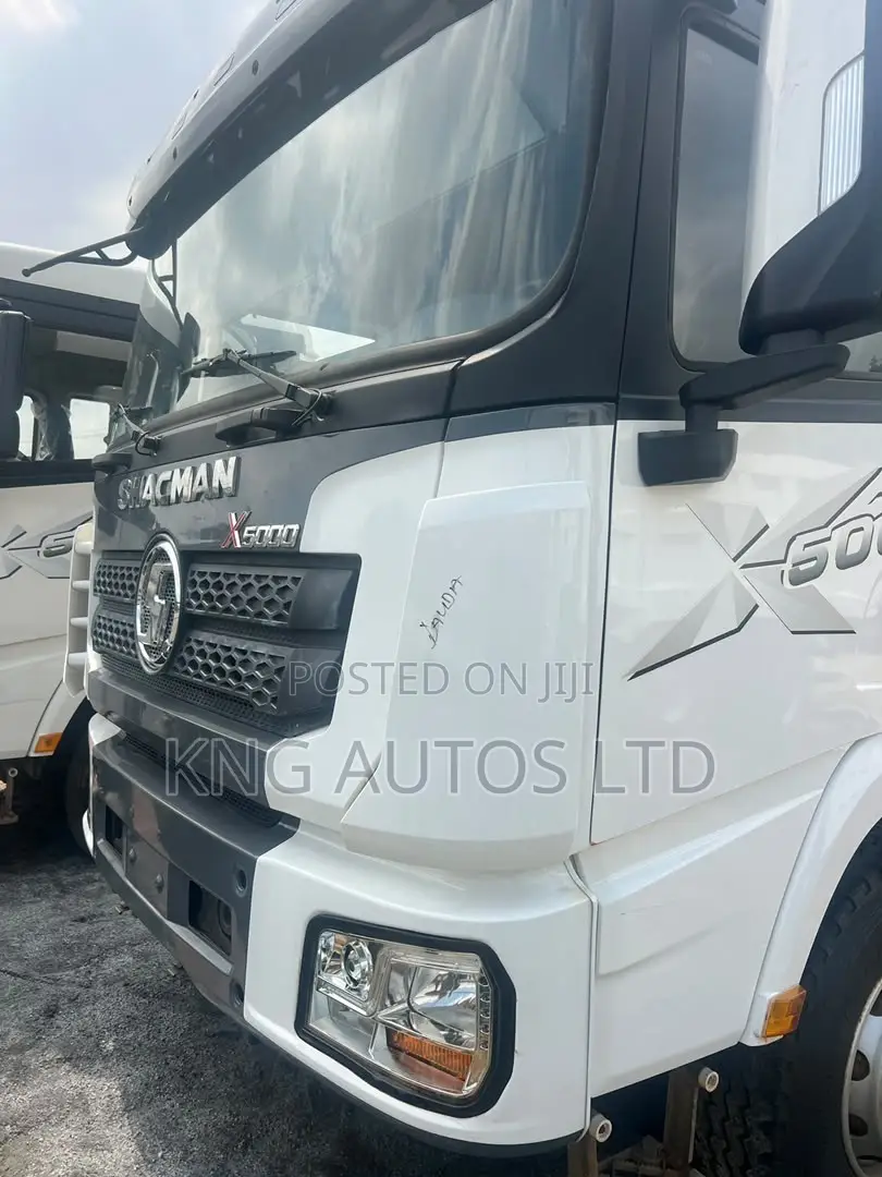 SHACMAN Trailer Head