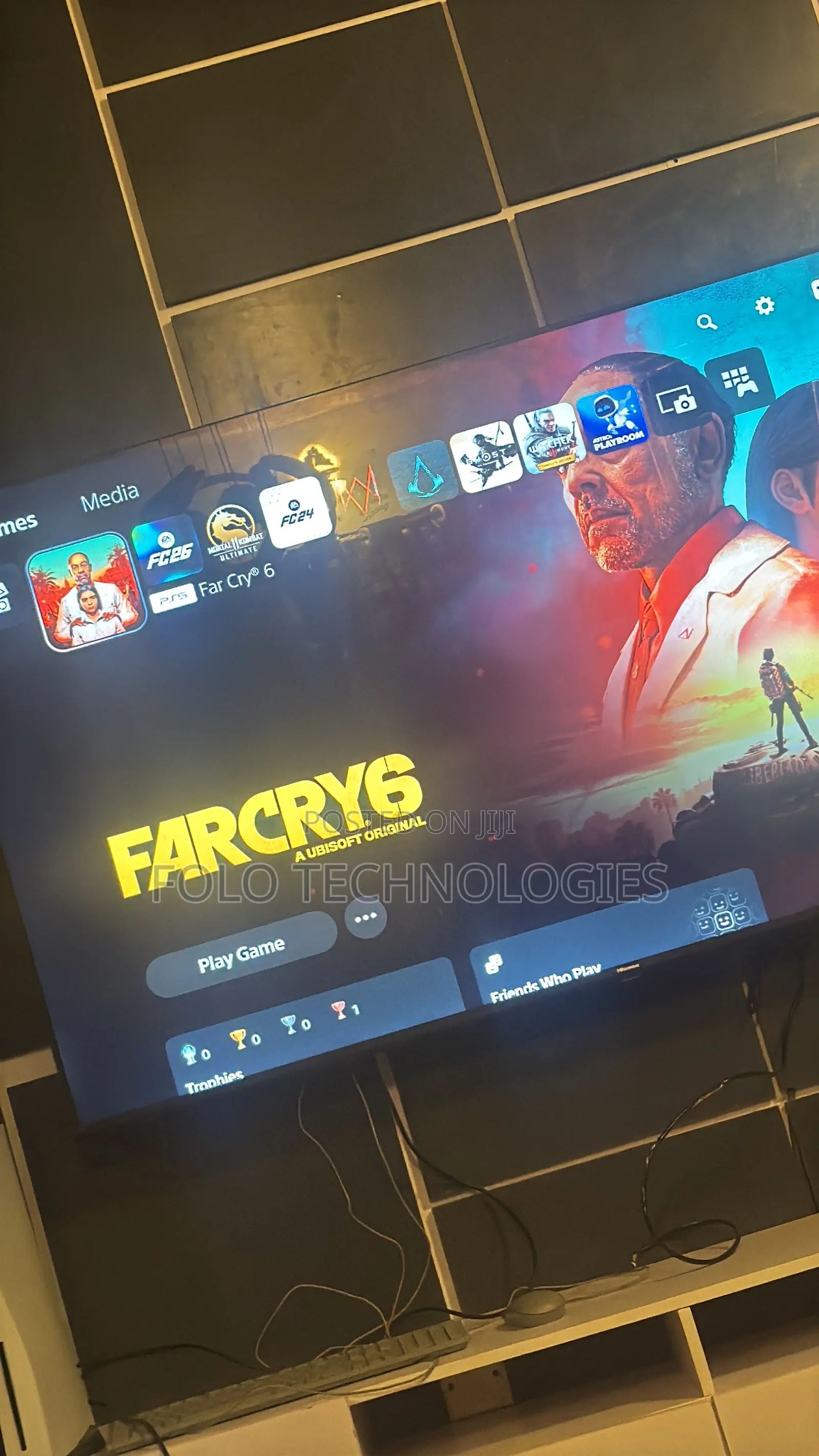 PlayStation 5 + 7 Big Games 2 Pads