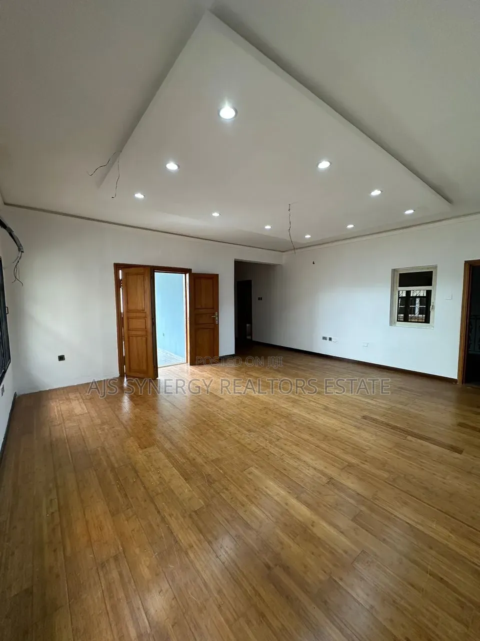4bdrm Duplex in Victoria Island Extension for sale