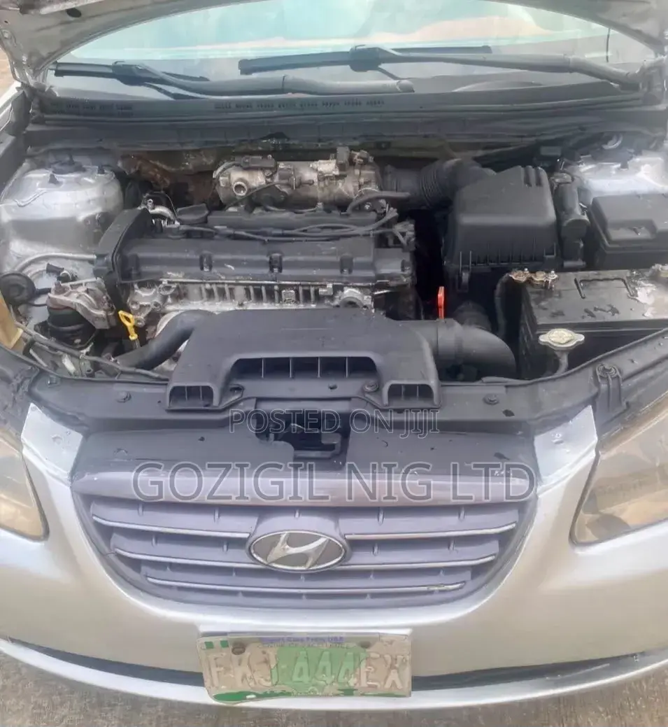 Hyundai Elantra 2008 Silver