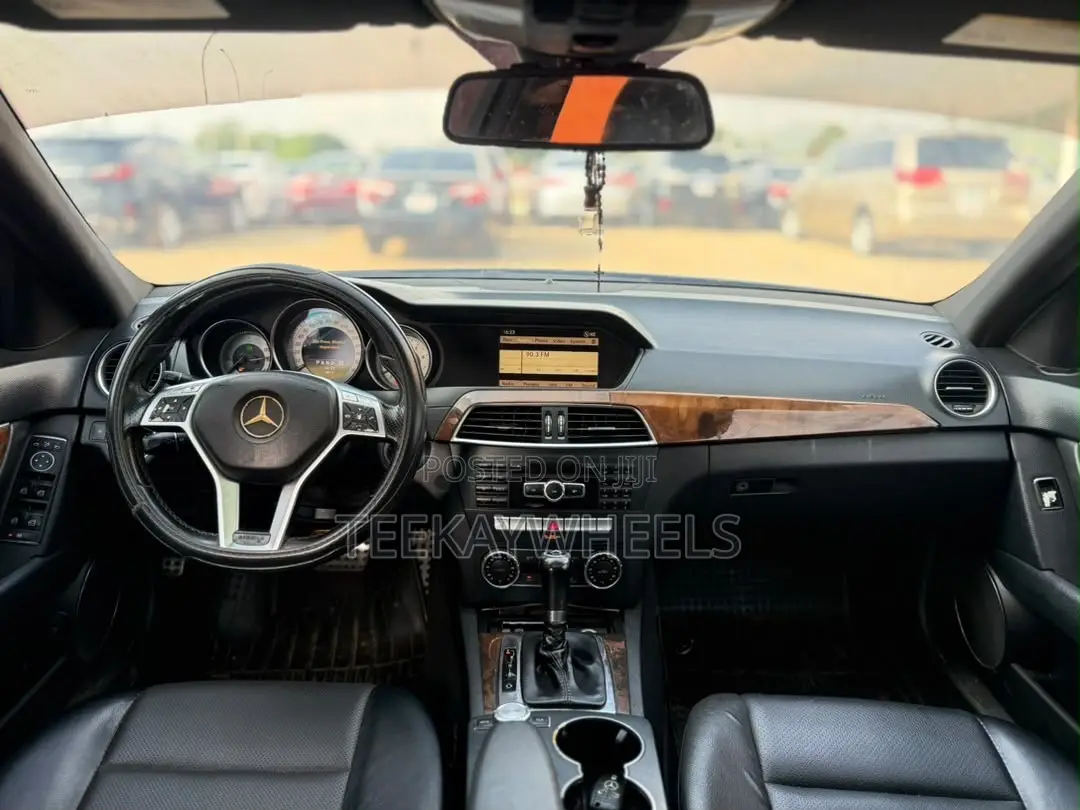 Mercedes-Benz C300 Sport 4Matic Sedan AWD (3.5L 6cyl 7A) 2013 Black