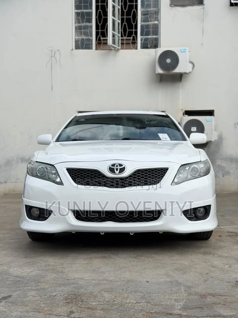 Toyota Camry SE 4dr Sedan (2.5L 4cyl 6AM) 2010 White