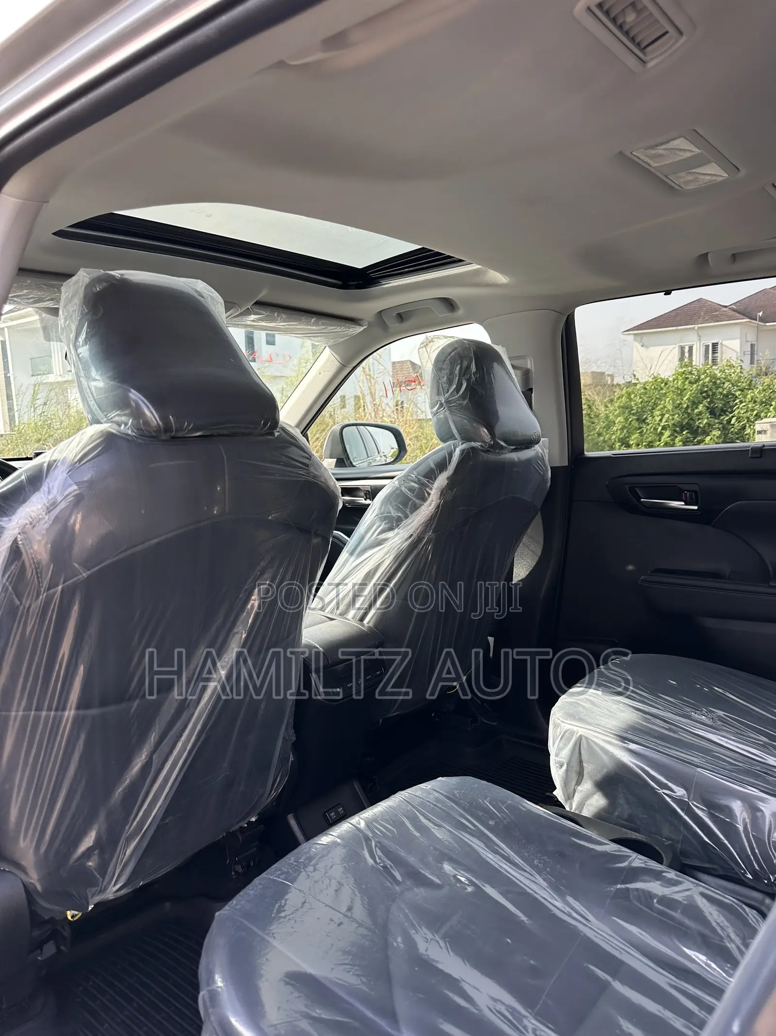 Toyota Highlander XLE 2021 Silver