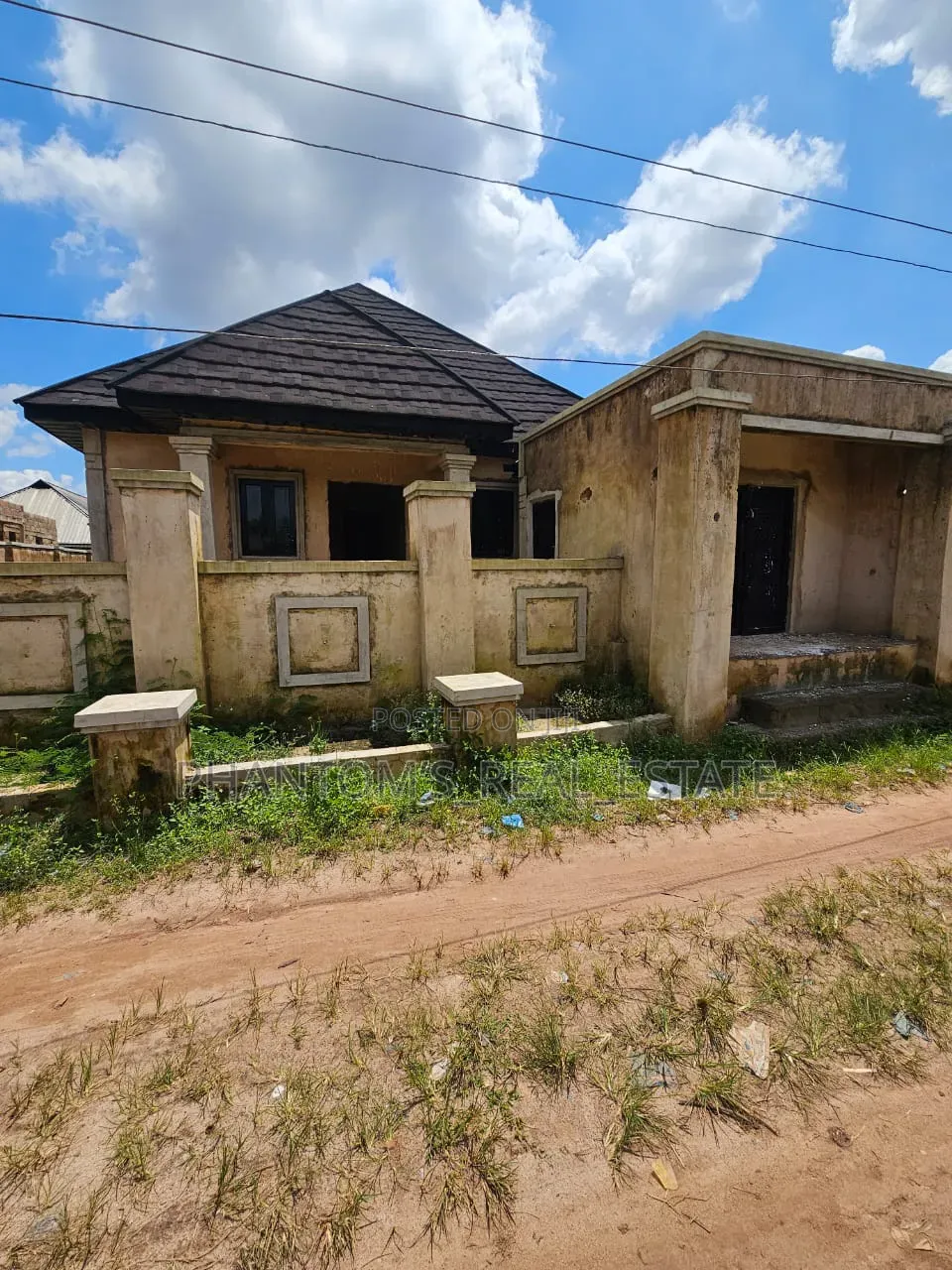 2bdrm Bungalow in St Saviour, Benin City for sale