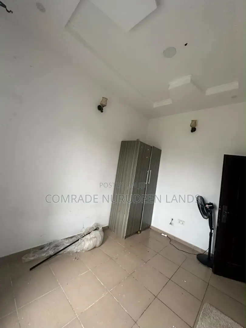 1bdrm Apartment in Off Lekki-Epe Expressway for rent