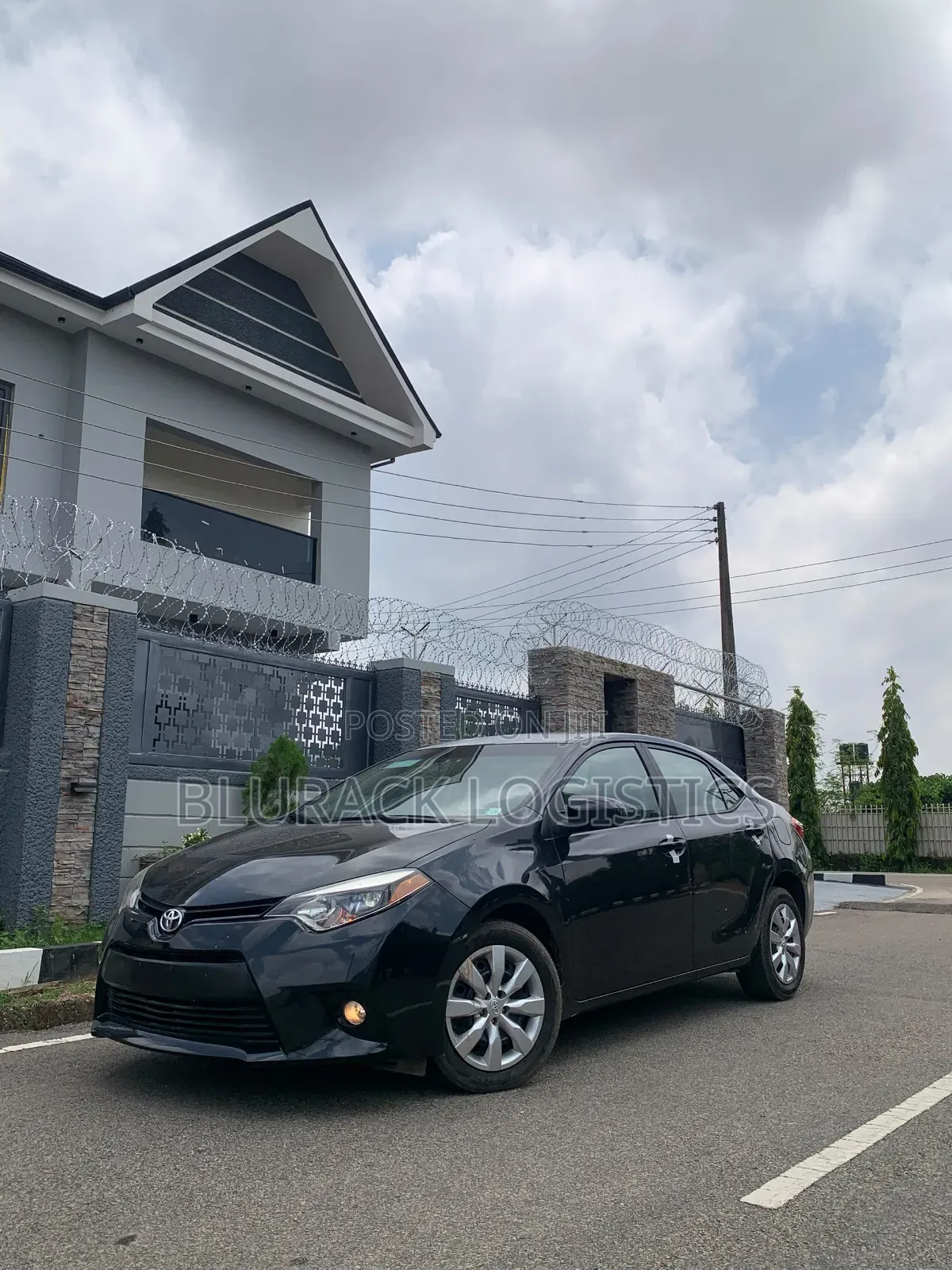 Toyota Corolla LE 4dr Sedan (1.8L 4cyl CVT) 2015 Black