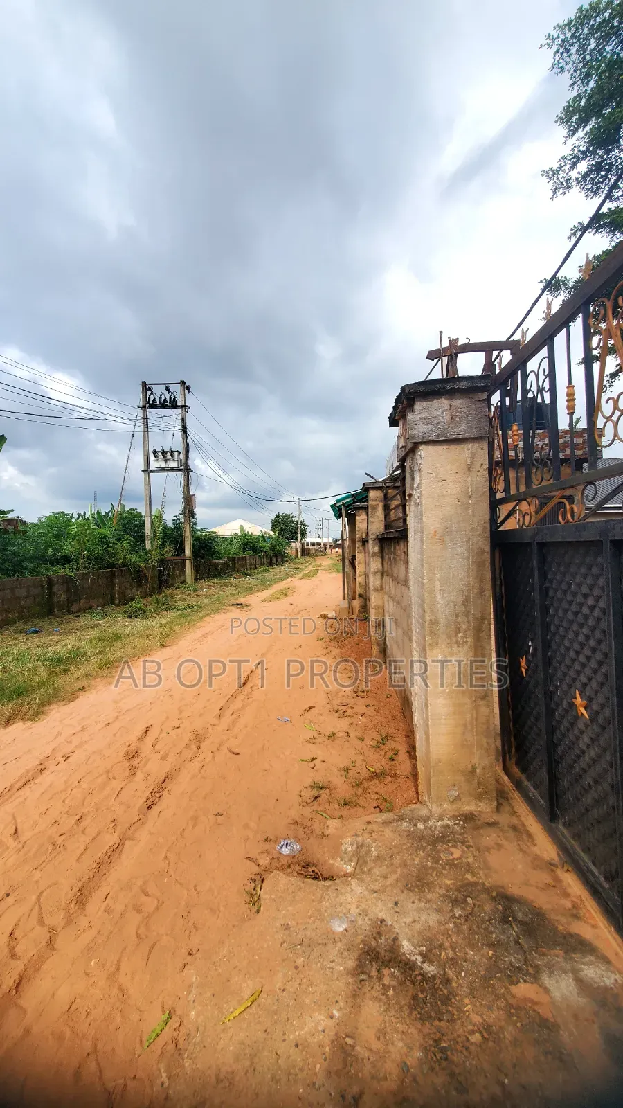 3bdrm Bungalow in Agbor Road Bypass, Benin City for sale