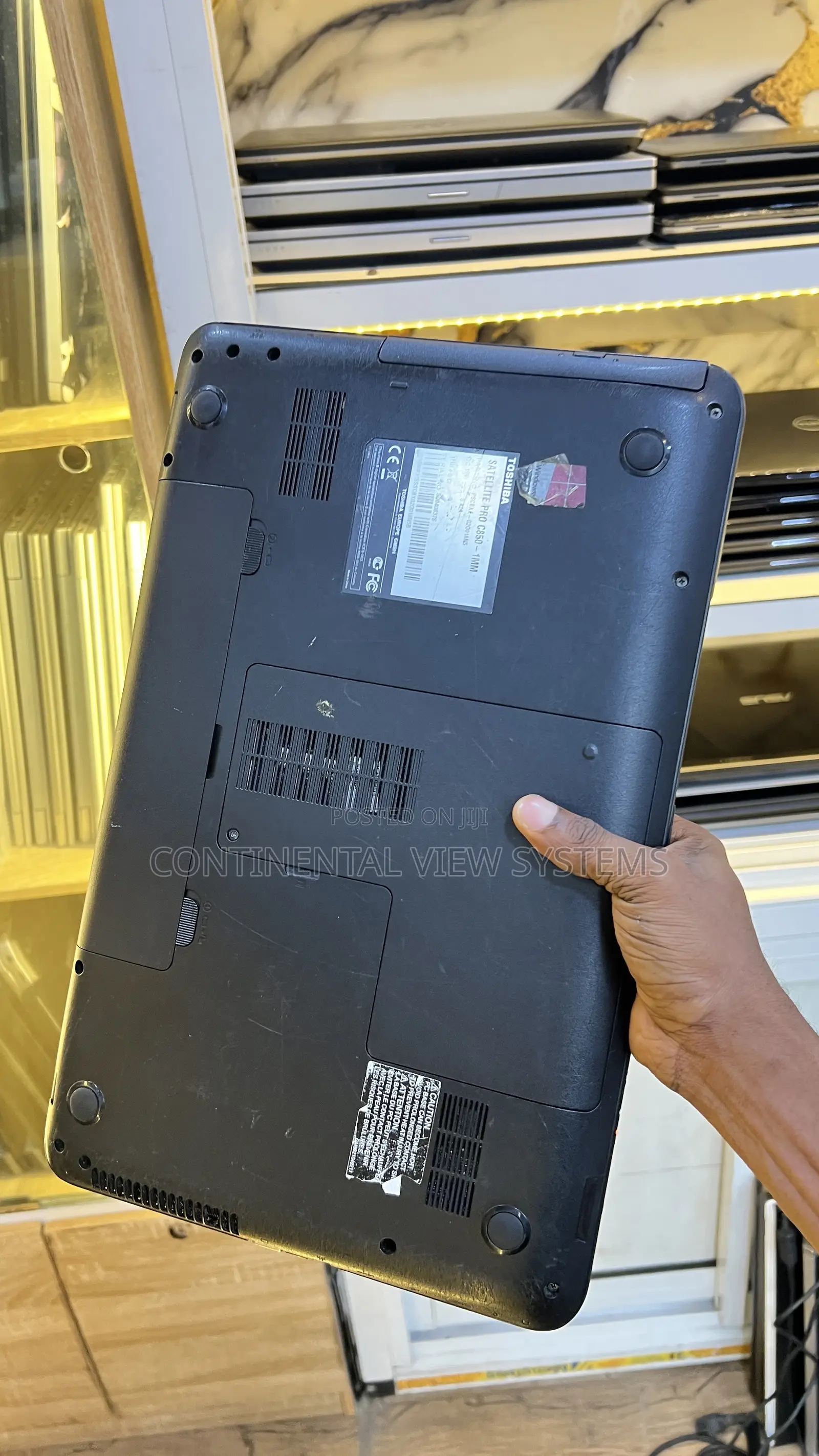 Laptop Toshiba Satellite C850 4GB Intel Celeron HDD 160GB