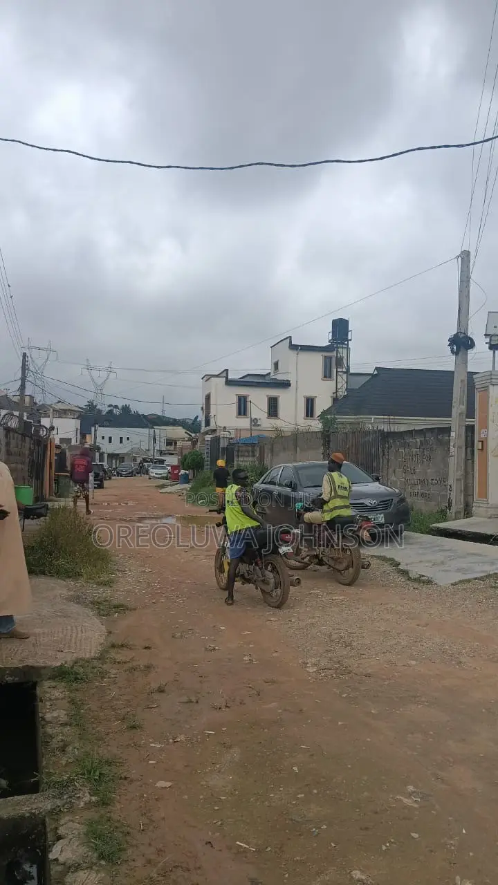 4bdrm Duplex in Royal Estate, Iseri Olofin for sale