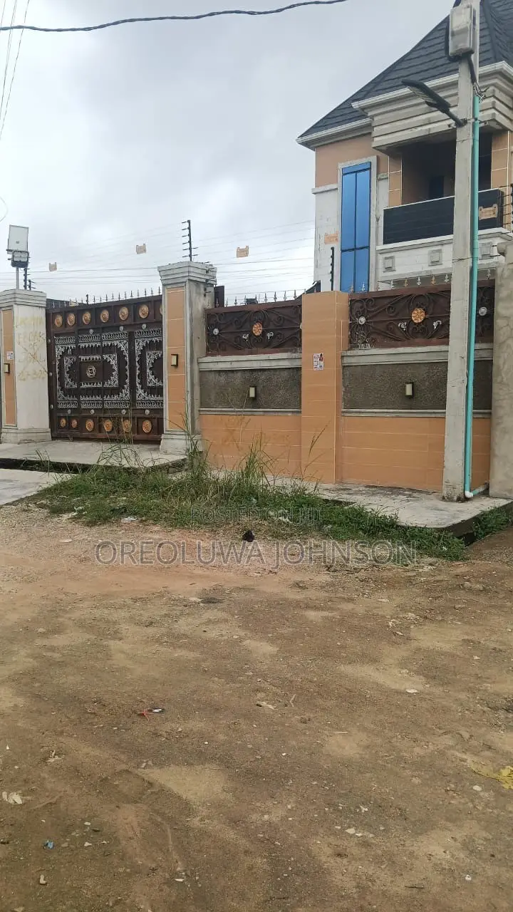 4bdrm Duplex in Royal Estate, Iseri Olofin for sale