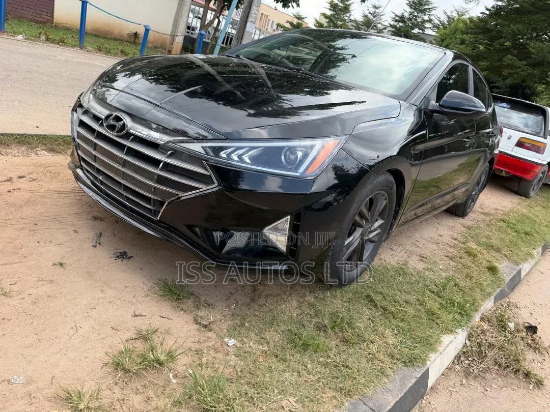 Hyundai Elantra 2019 Black