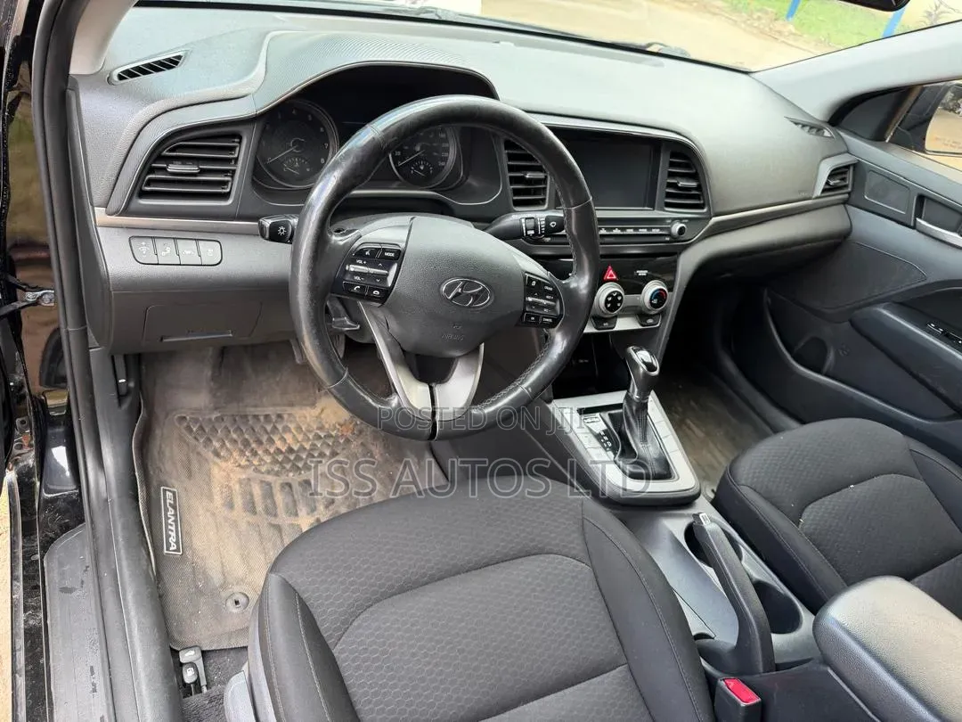 Hyundai Elantra 2019 Black