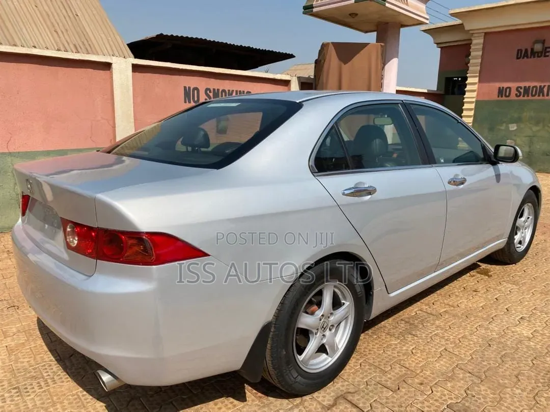 Honda Accord 2008 Silver