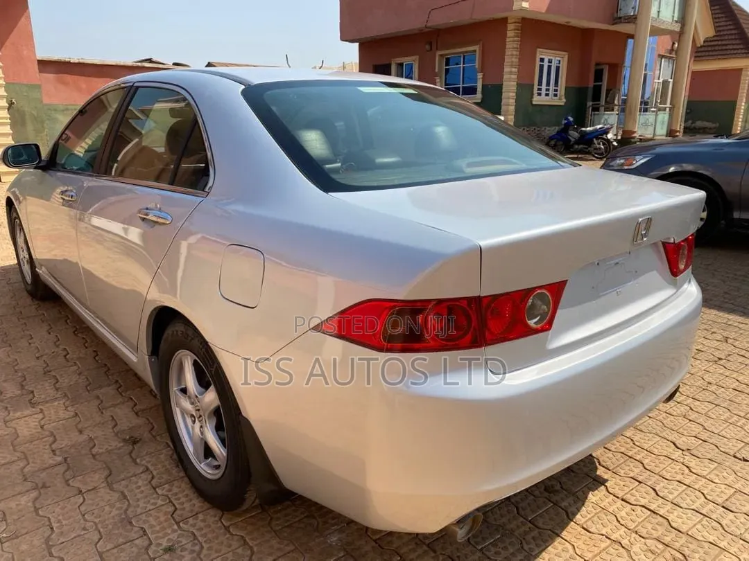 Honda Accord 2008 Silver