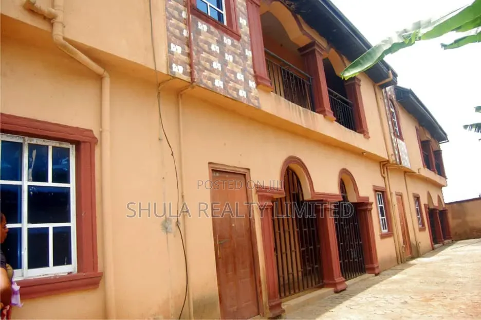 Furnished 16bdrm House in Oko Afo for sale