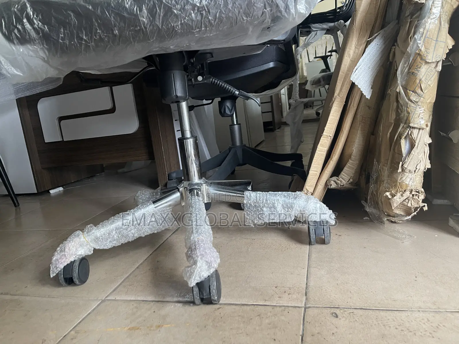 Egonormic Executive Chair