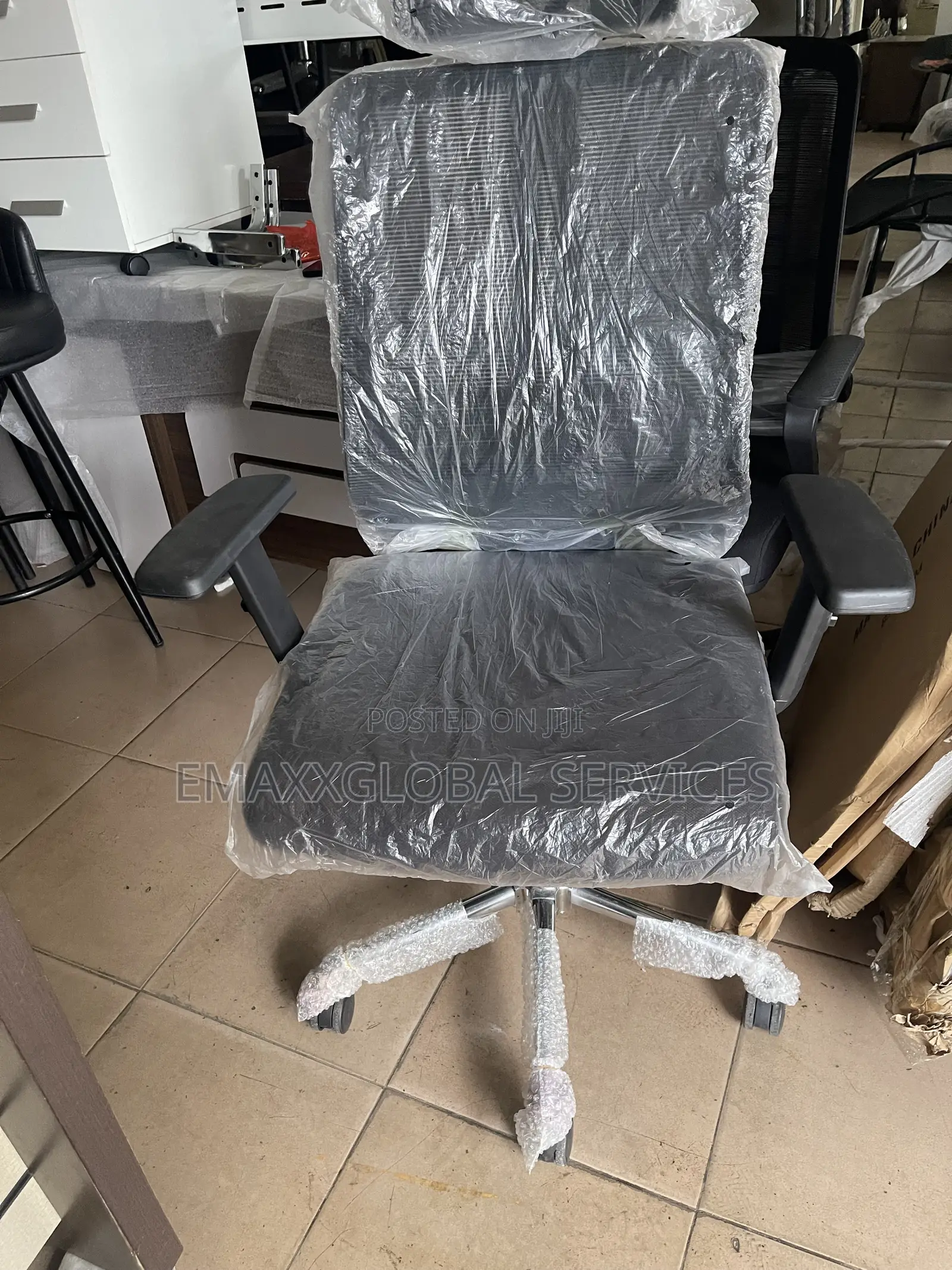 Egonormic Executive Chair