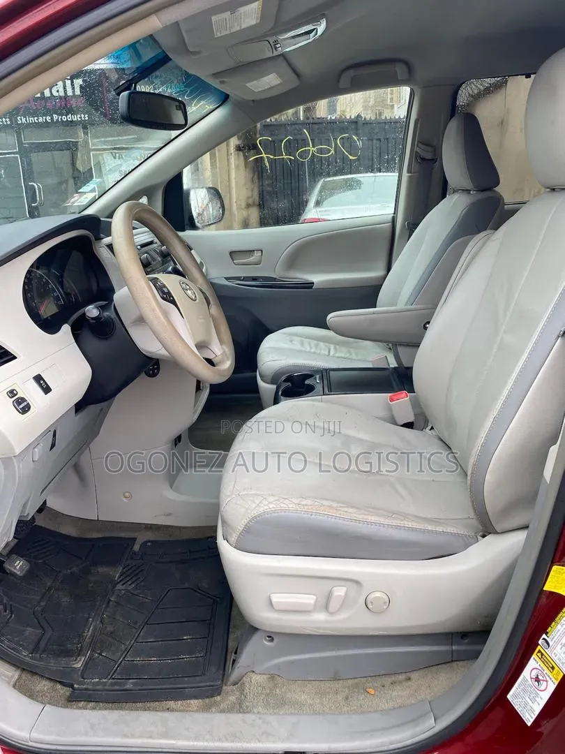 Toyota Sienna XLE 7 Passenger 2012 Red