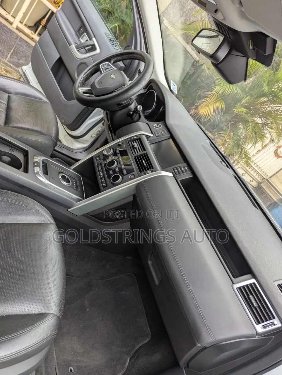 Land Rover Discovery HSE 4x4 2017 White