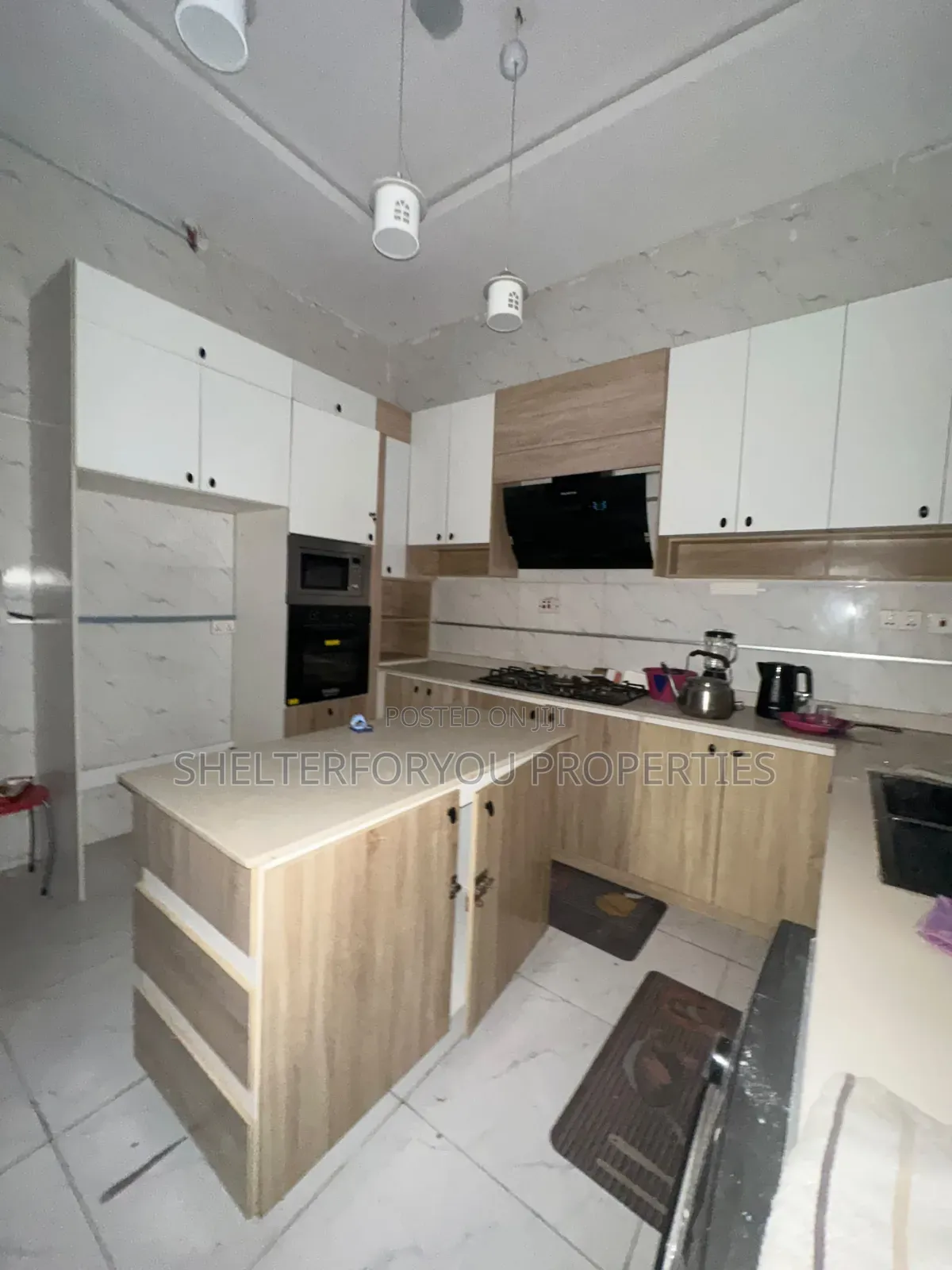 4bdrm Duplex in Lekki Phase 1 for rent