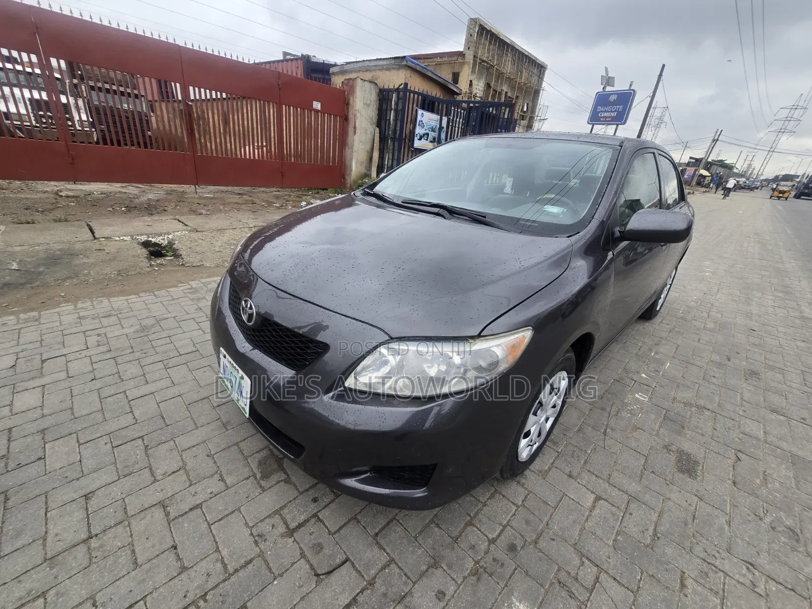Toyota Corolla LE 4dr Sedan (1.8L 4 cyl 4A) 2009 Gray
