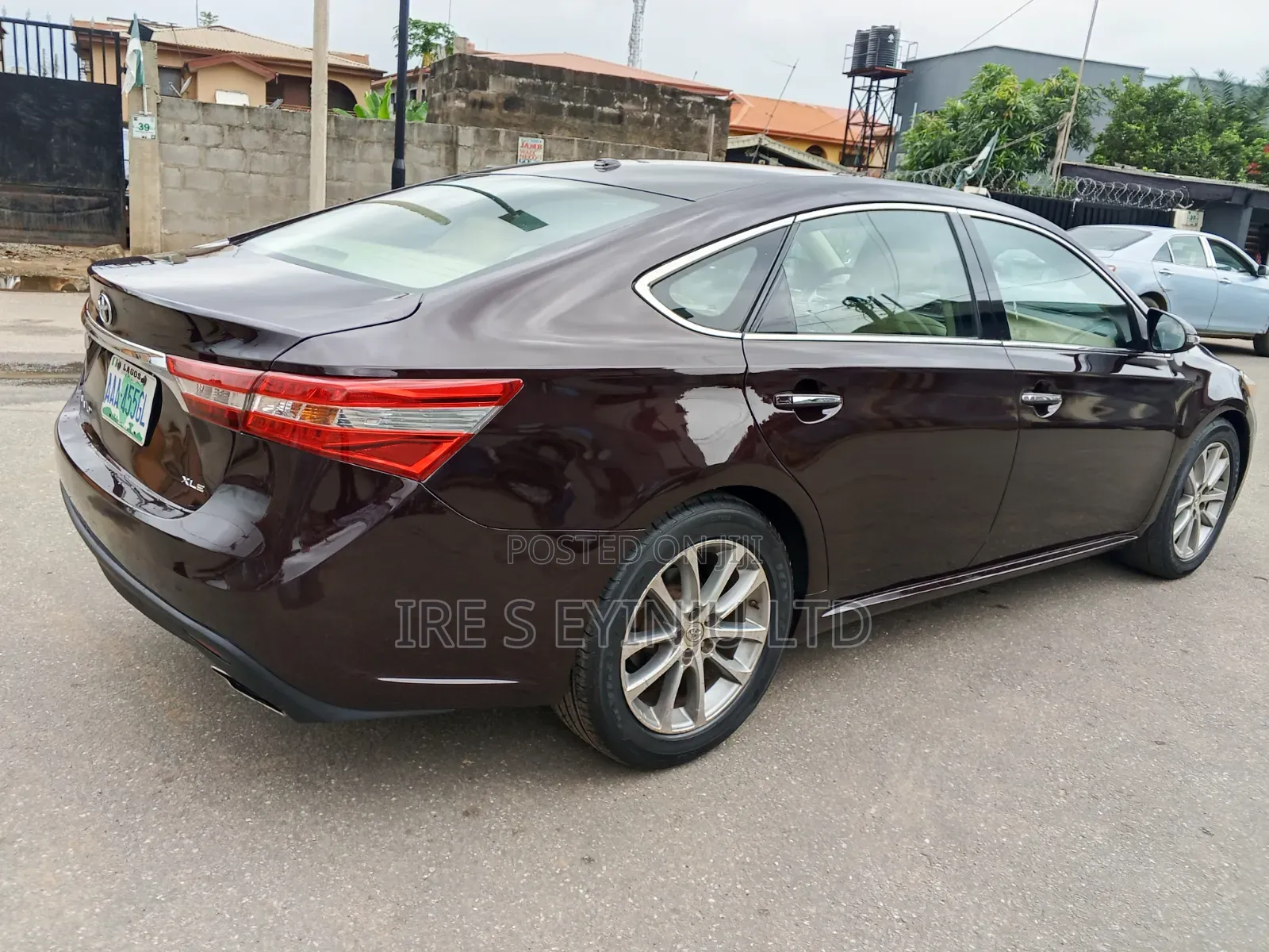 Toyota Avalon 2015 Brown