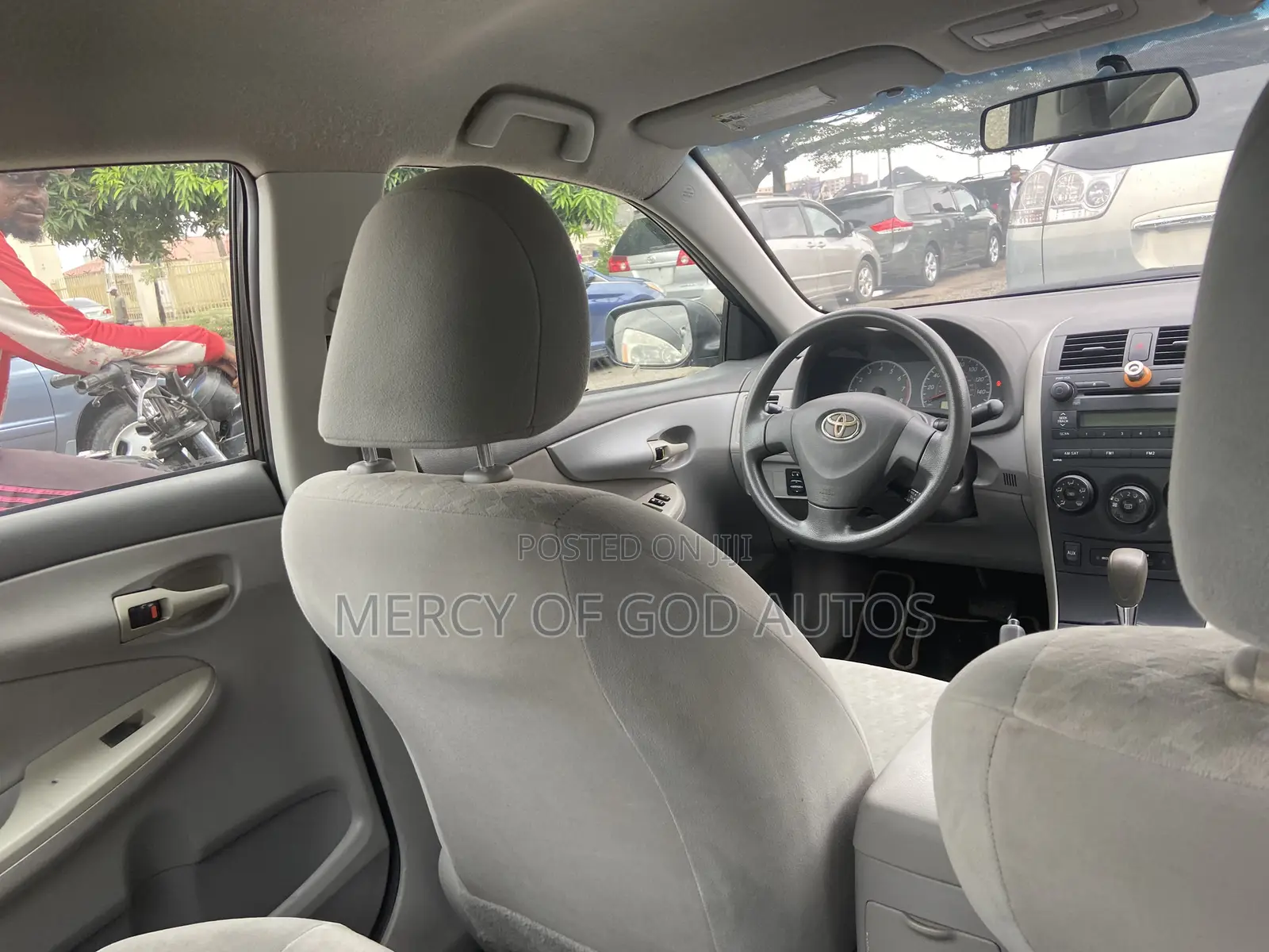 Toyota Corolla 2010 Gray